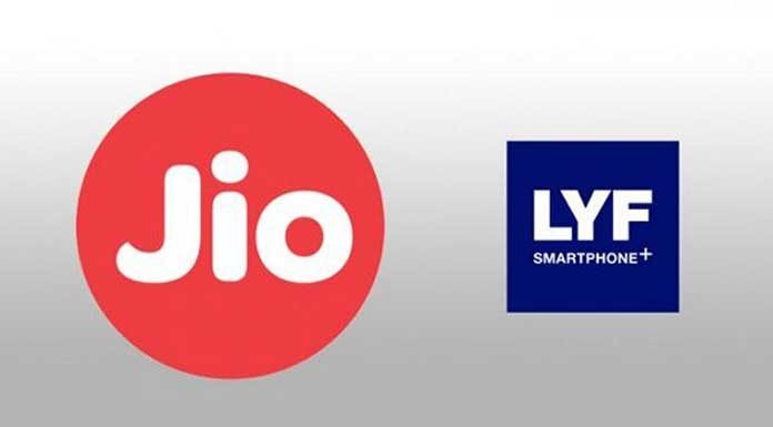 Tech blog has posted few images revealing design as well inside of the upcoming Reliance Jio 4G cheapest smartphone