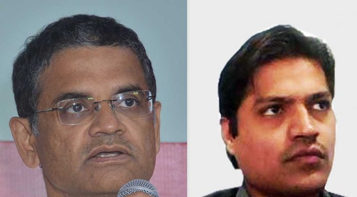 Vijay Devnath, CISO and GM (IT), Centre for Railway Information Systems (CRIS) and Santosh Kumar Mishra, System Engineer, VMware India (Photo: Tech Observer)