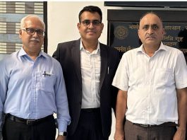 (L-R) Arun Handa, CTO, Servotech, Raman Bhatia, MD, Servotech and Prof Mukesh Pathak, Principal Investigator, IIT Roorkee (Photo: File)